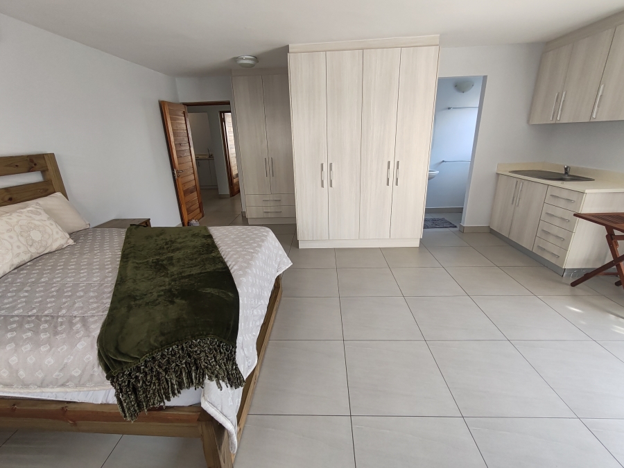 5 Bedroom Property for Sale in Calypso Beach Western Cape